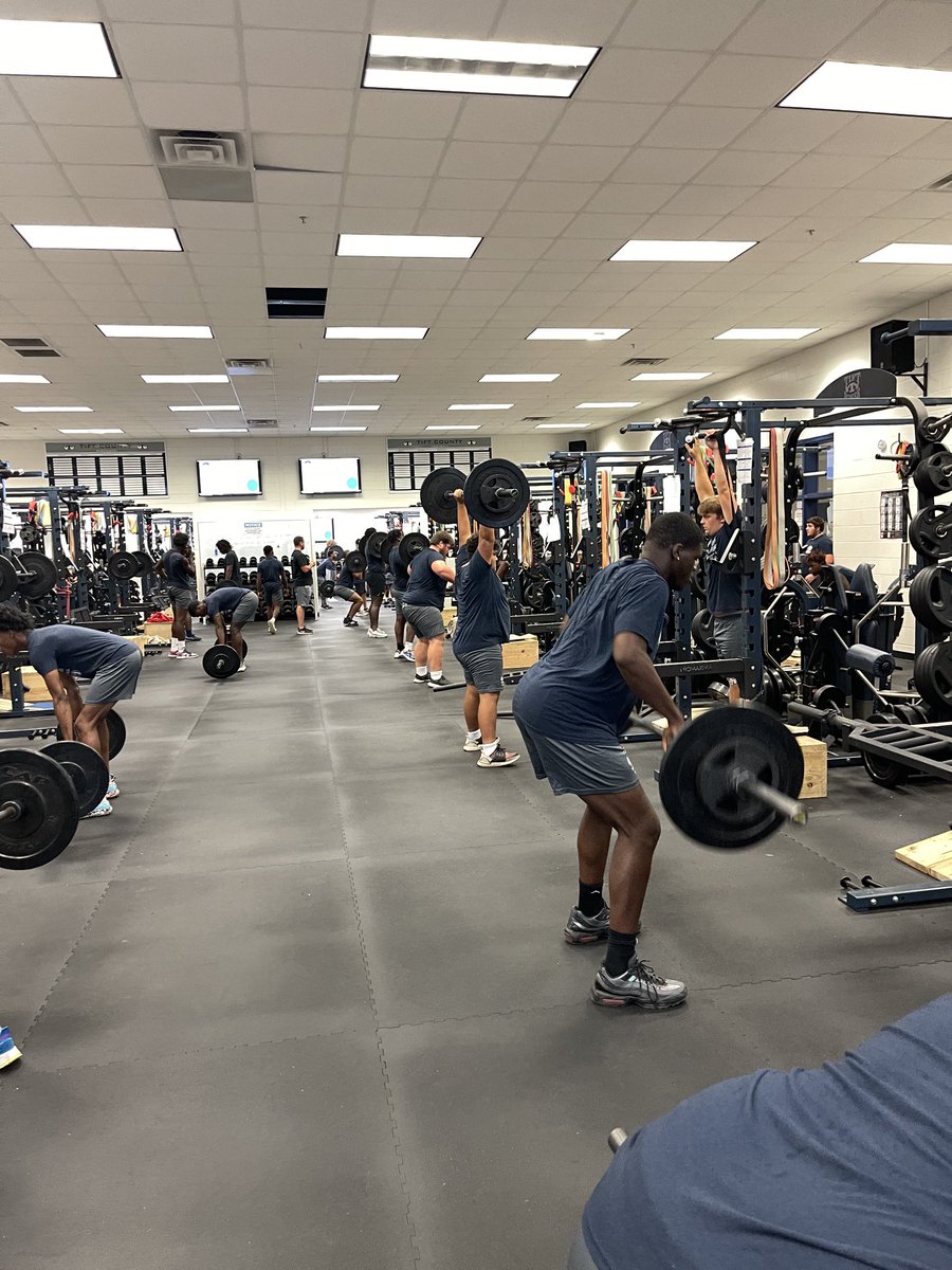 7:30 AM back at it!! Next play with 4-2 dudes!