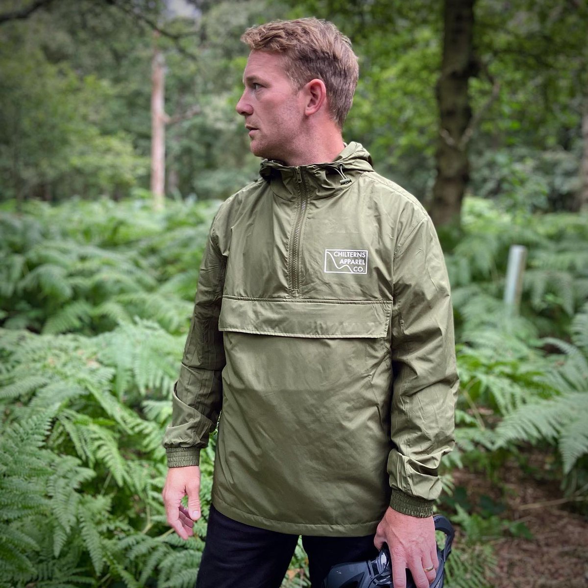 CroxleyBikes's tweet photo. New Chilterns Apparel Co windbreakers available soon on the website. These are super lightweight and water resistant too. Taking pre orders via DM. Take a look at https://t.co/HFXi5ZVylC to see what else we’ve got 👌🏼 #mtb #mtbclothing #mtblife #localbusiness https://t.co/em6IAtYpkY
