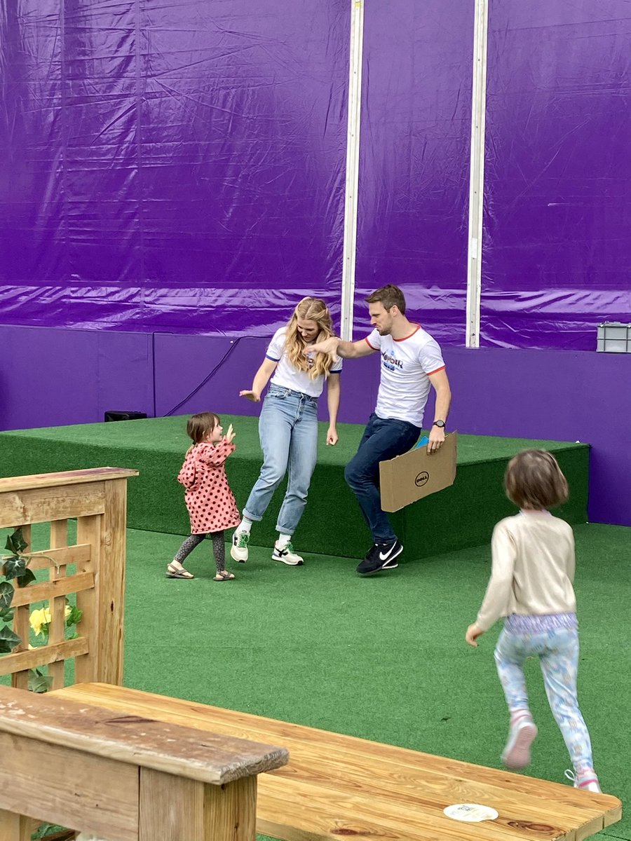 benofthebenbens's tweet photo. Well done @gregfoot, you would have won if it wasn’t for that pesky audience! @maddiemoate #explodeit #staycurious https://t.co/WC5mT4wOib