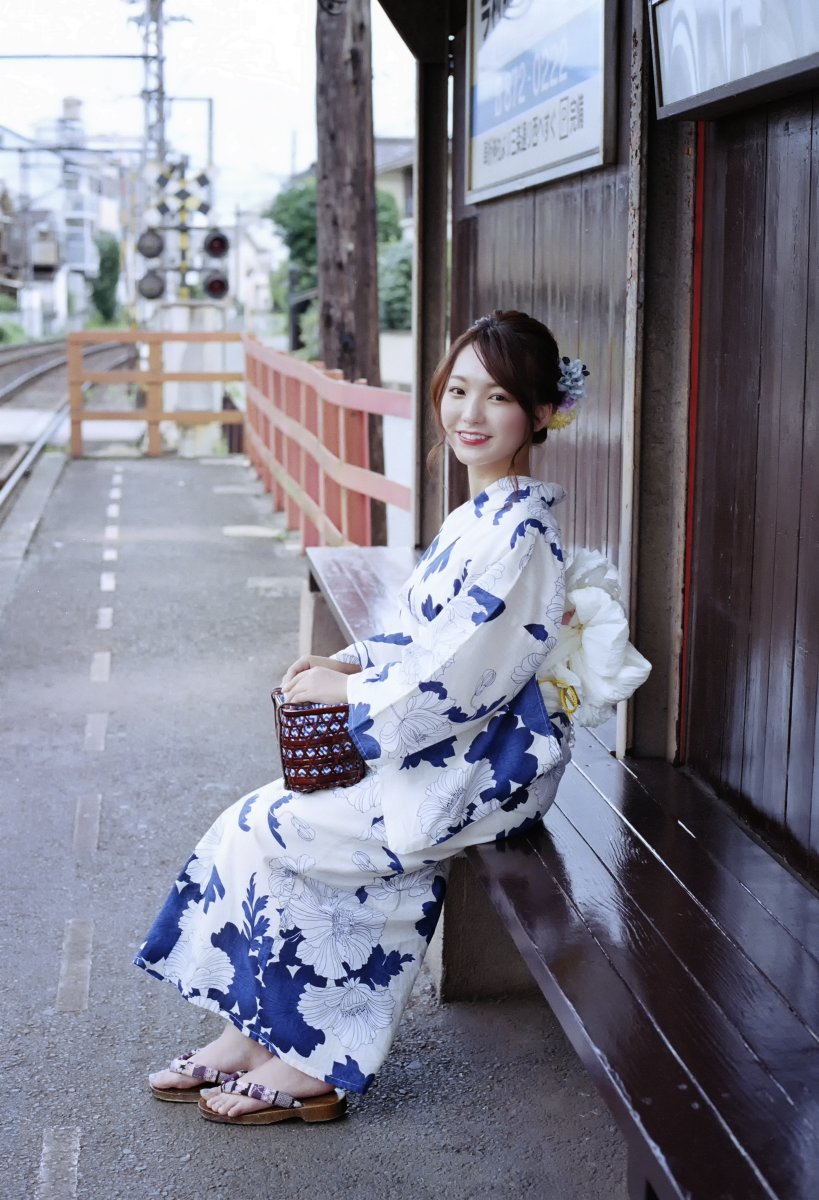 StudioHappyM4's tweet photo. #京都 #嵐山 #車折神社

舞さん (@mai_portrait )

ずいぶん日が経ちましたが、
フォルムスキャンしなおしました。
(正解わからなくなっています...)

#ポートレート #浴衣 #フィルム写真 https://t.co/ASqDKBBs8r