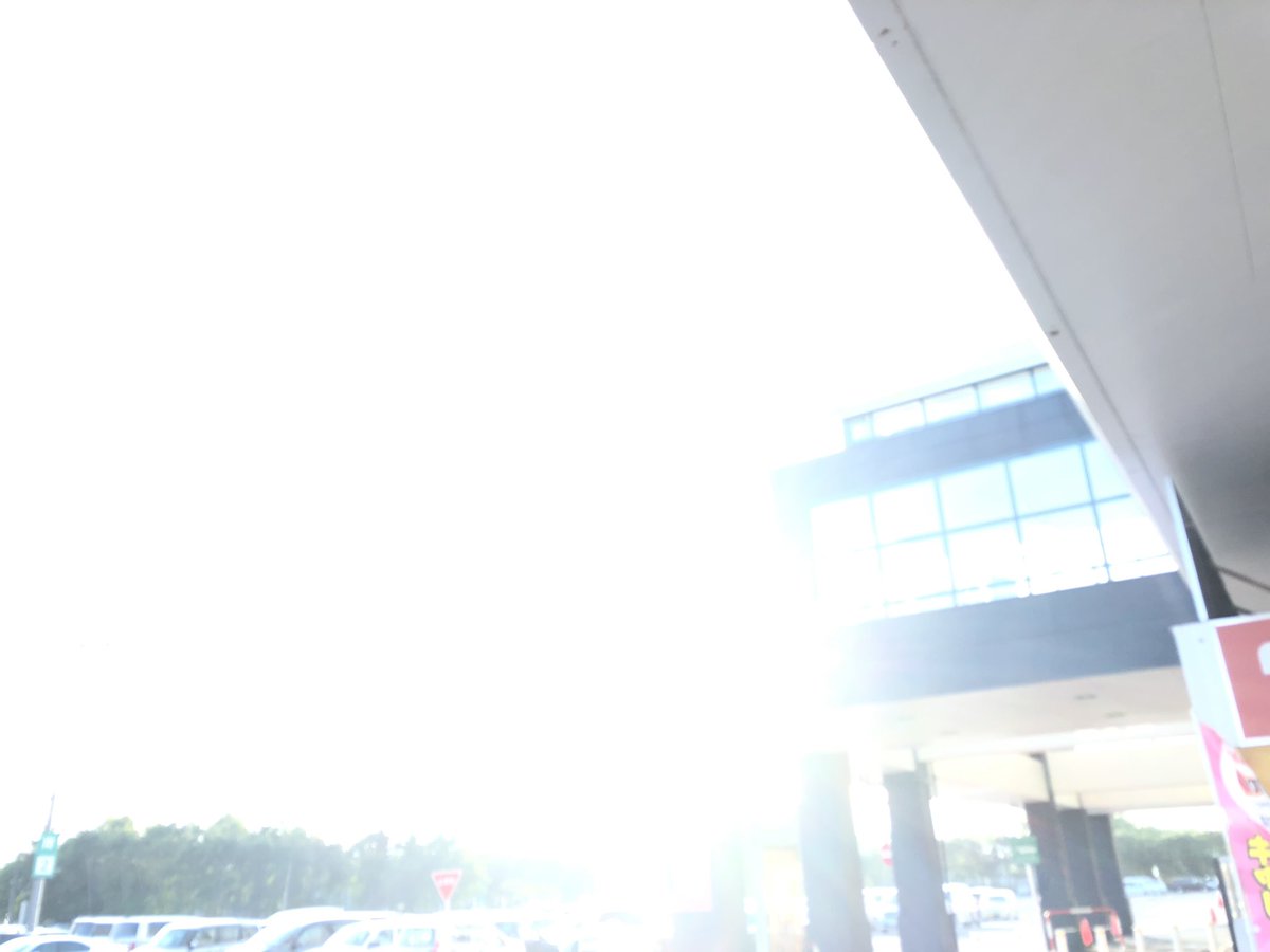 tacchyal's tweet photo. 買い物
んと、んと、
ま、エエ😝
そしたら
#sunset
#sungaizing
#イマソラ #mysky こんにちは😂こんばんは🌇 https://t.co/gdWcPGV5Bm