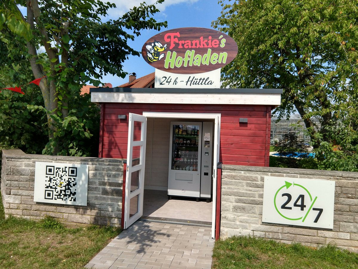 Frankie in Poppenreuth hat einen niegelnagelneuen Hofautomaten!