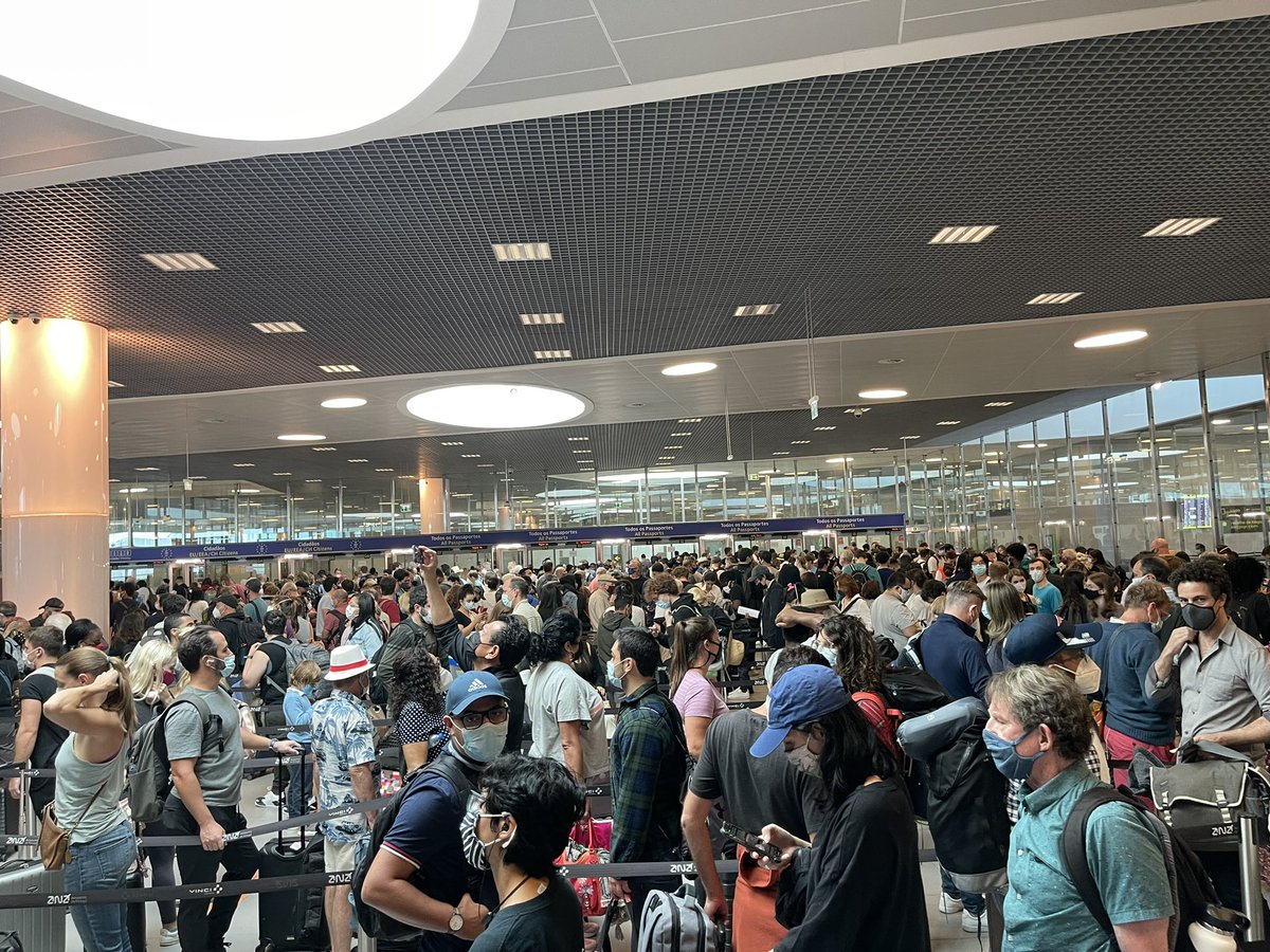 <a href="/AirportLisbon/">LISBON INTERNATIONAL AIRPORT</a> chaotic, unpleasant and frankly dangerously crowded scenes at Lisbon airport where thousands of passengers are waiting for hours to enter the country. They will be regretting their choice of holiday destination
