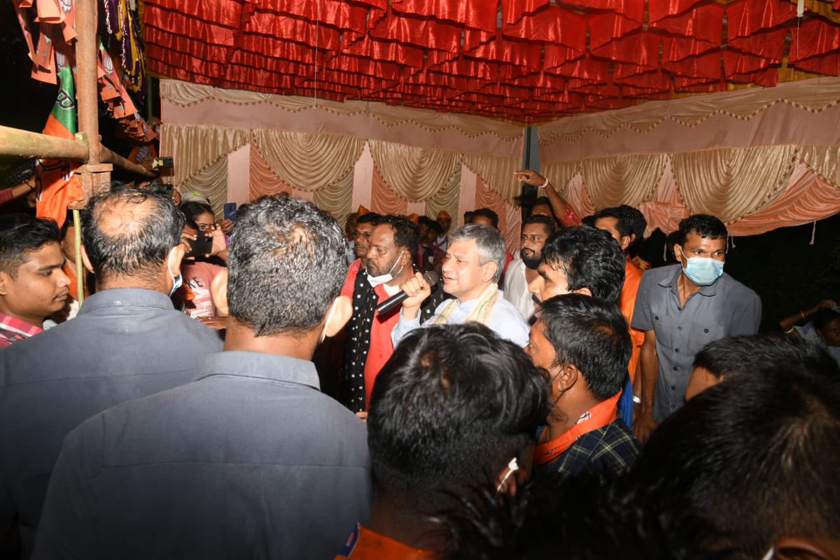 Received a warm welcome in Kalahandi District during #JanAshirwadYatra. Thank you MP Shri @Basantpandabjp Ji and Party Karyakartas for all the efforts.