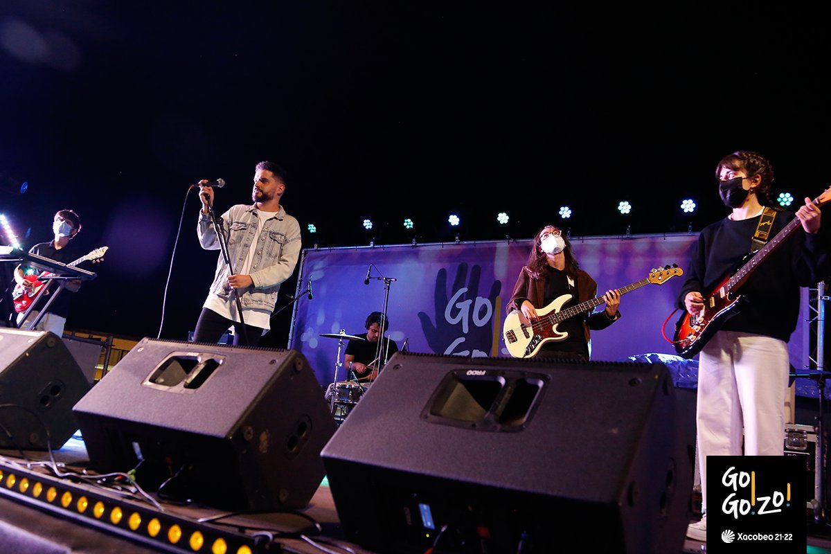🔥 <a href="/ohayatollah/">Oh! Ayatollah</a> regresou onte aos escenarios en Go!Go!Zo! Xacobeo 21-22 e fíxoo cun concertazo! 🤩
🎼 Nuno Pico, Anaís Fernández, Simón Cuba, Andrés Real e Xoel Xeada conquistaron aos numerosos asistentes ao concierto co seu bo facer! 🎸
#MonteDoGozo #Santiago #GoGoZoFestival