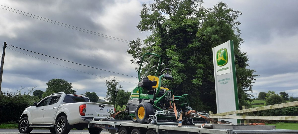 RickyNei11's tweet image. Final delivery this week was to Royal County Down GC. Many thanks from @JohnstonGilpin for the purchase and to Eamonn, @Garycrawford086, Noel and greens staff for choosing the @JohnDeere 2750E triplex mower to maintain their greens. #TechControl #professional @greenkeepingire