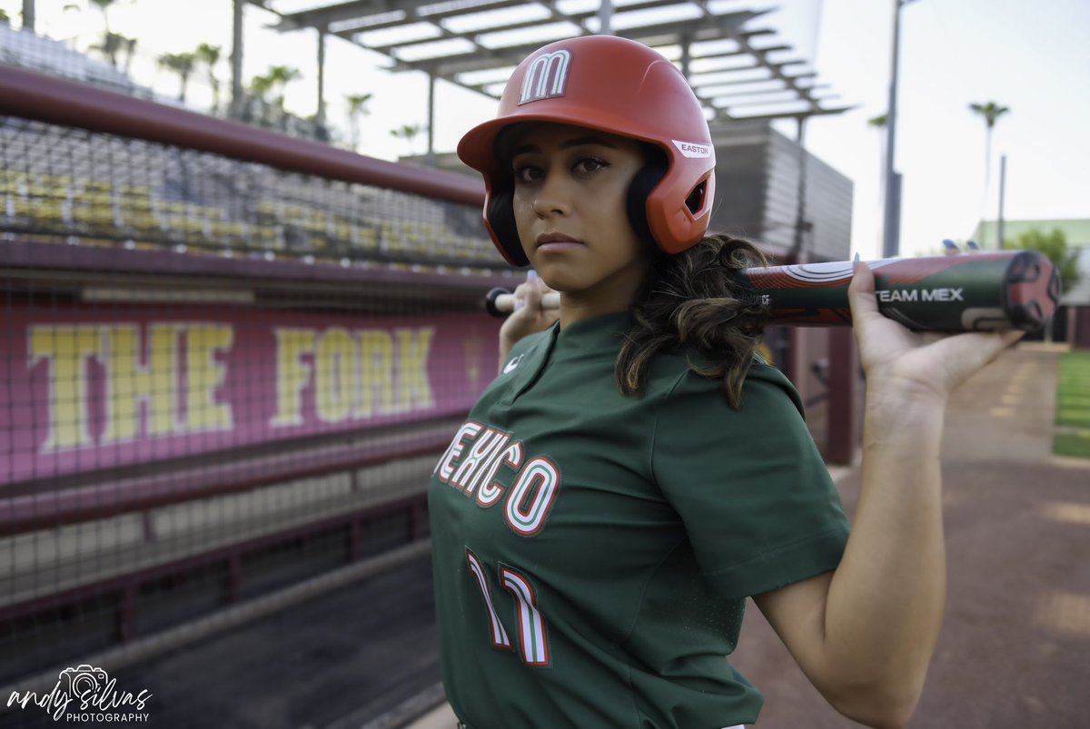 From Cali to @ASUSoftball to the @Olympics20Tokyo, to @MtnSoftball (coaching) not a bad resume for this young lady @cgonzales112 #viamexico 🇲🇽 #softballmexico🥎 #softballphotography 📸:@PhotoSilvas