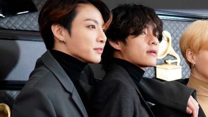 gukth's tweet photo. and thats on most powerful couple https://t.co/GgNpaxBFsx