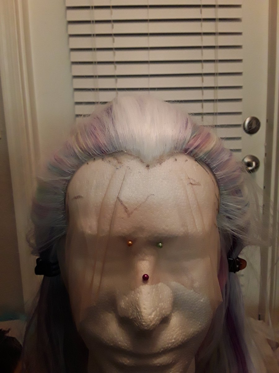 Amethysia's tweet photo. Hi, I'm learning how to ventilate a wig, because I'm crazy xD 
This is going to be for a future Opal cosplay!
#ExandriaUnlimited #cosplay #wip #lacefrontwig #ventilating #Opal https://t.co/hsPZ86Thqn