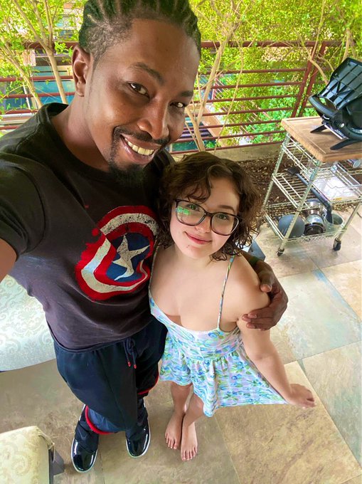 Watch Leana Lovings 💕's leaked NSFW photo on TwXstars