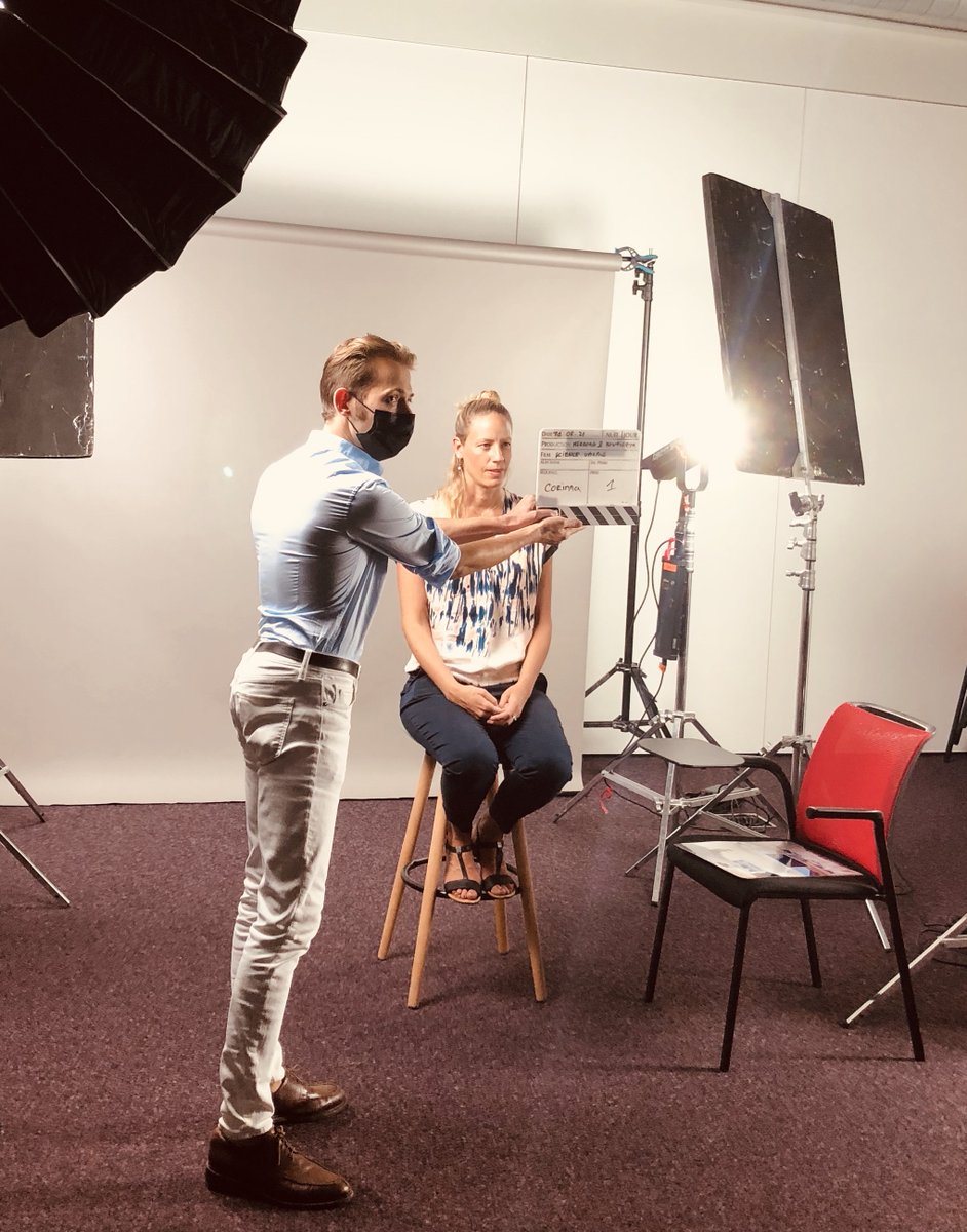 ScienceValais's tweet photo. 🎥Et le tournage continue cette après-midi avec les portraits des chercheuses d'#UniDistance:
▶️Pamela Banta Lavenex, professeure extraordinaire en #psychologie🧠
▶️Corinna Martarelli, professeure assistante en psychologie👀
Réalisé par Karim Merzoug🎥
#science #valais #recherche https://t.co/Qt0as676Jn