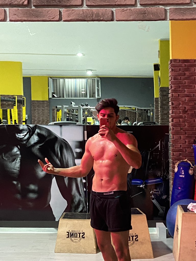 Bazılarına tek parmak yetmez