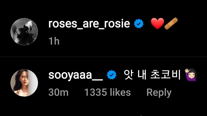 xx_turtle_'s tweet photo. Jisoo commented on Rosé's IG post:

"Aht My Chocobi 🙋🏻‍♀️"

@BLACKPINK #블랙핑크 #JISOO #지수 #ROSÉ #로제 https://t.co/4DYV1cFxu2