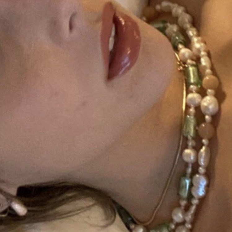 emma details (@emmachlain) on Twitter photo 