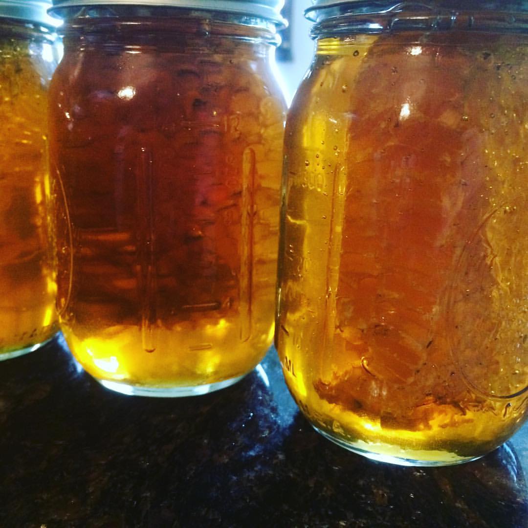 InvestmentOpps's tweet photo. Invest in Honey! Love of Honey in Goochland, VA. https://t.co/zFmq0lVG4G #investincraft #investment #opportunity #savethebees #crafthoney #goochland #va #chocolatecovered #honey #spicedhoney https://t.co/QbVfvUqum8