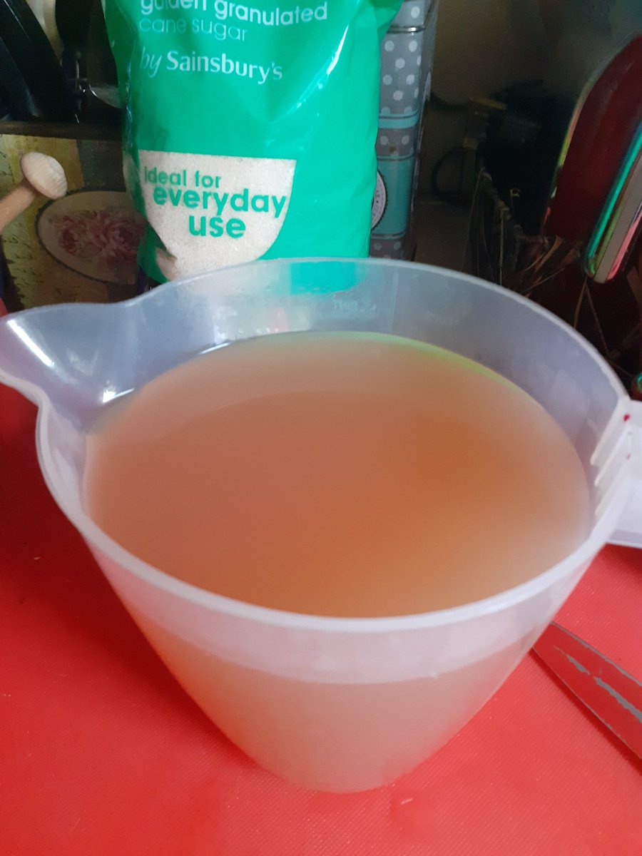 BannMaiden's tweet photo. Windfall pear jelly in production today! #rootginger #limes #preserves #jam #jelly #zerowaste https://t.co/qFSR1zNsC4