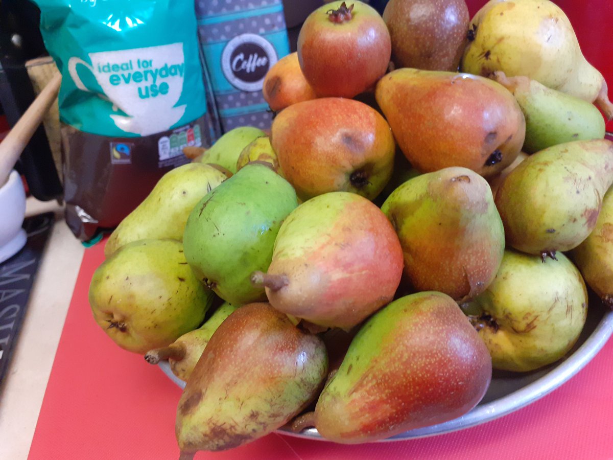 BannMaiden's tweet photo. Windfall pear jelly in production today! #rootginger #limes #preserves #jam #jelly #zerowaste https://t.co/qFSR1zNsC4