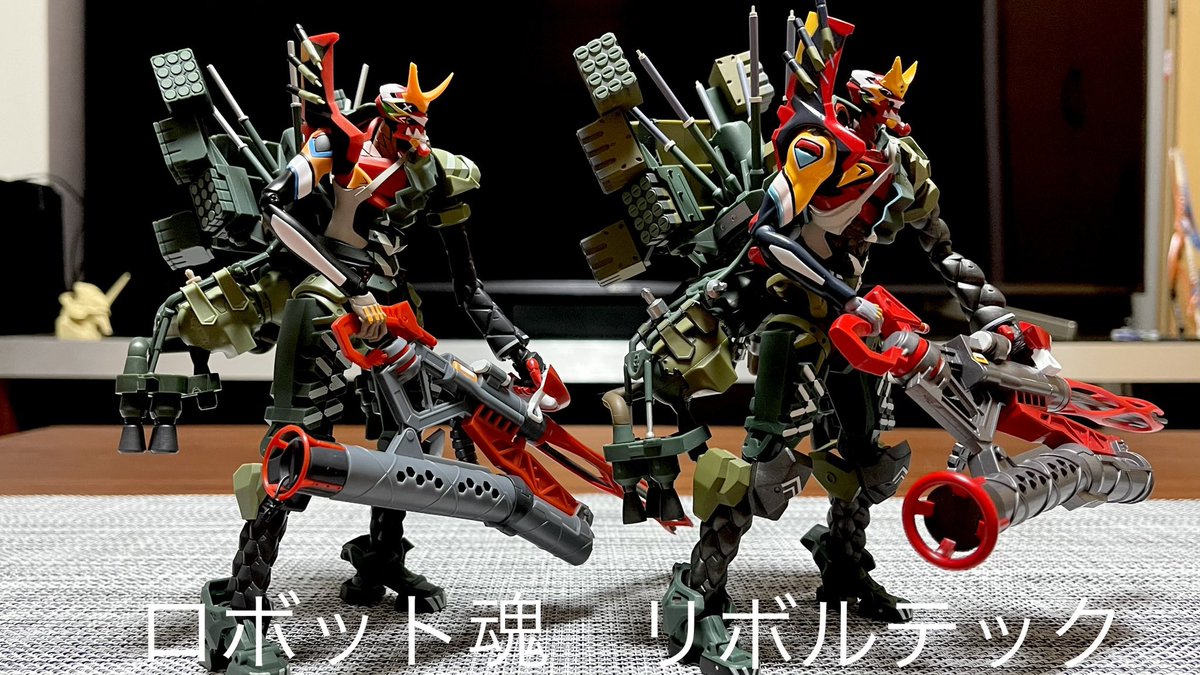 ロボット魂 新2号機α リボルテック 新2号機α 両方の比較です。 どっち