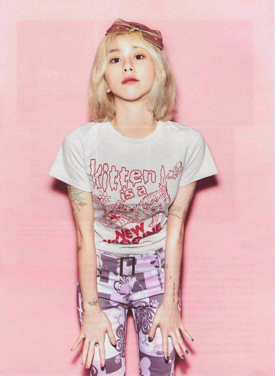 chaeyoungspics's tweet photo. son chaeyoung, that’s it. https://t.co/yvlJdYQ0yb