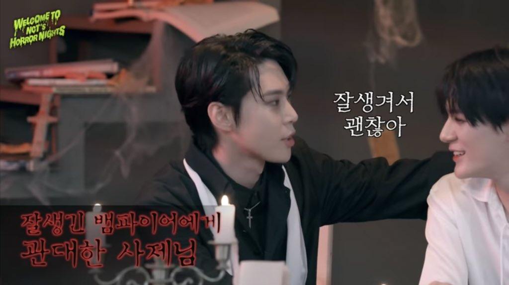 จีซอง : ทำไมแดร็กคิวล่าถึงใส่สร้อยไม้กางเขน
เจโน่ : เป็นลูกครึ่งๆ (มนุษย์ + แวมไพร์)
โดยอง : ไม่เป็นไร เพราะนายหล่อ (พูดสองทีว่าหล่อๆๆ ไม่เป็นไร)

โอ้ย ฮาโคส 5555555555555555555555555555555555555555555