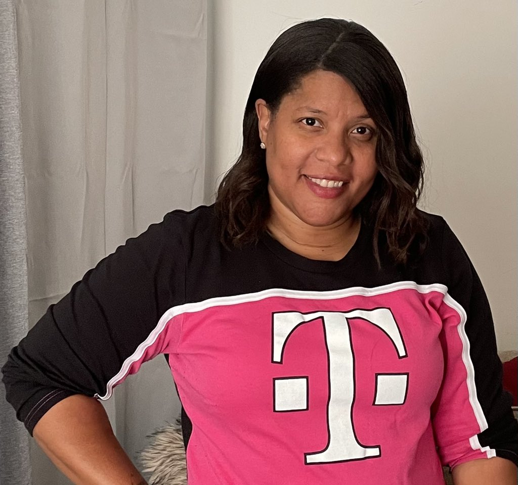 When your ready to head out to work and your kid says “Mom why do you always look so happy when your going to work? I’m not that happy when I’m going to school☹️” 😂 #lovewhatido #workisfun #t-mobile
