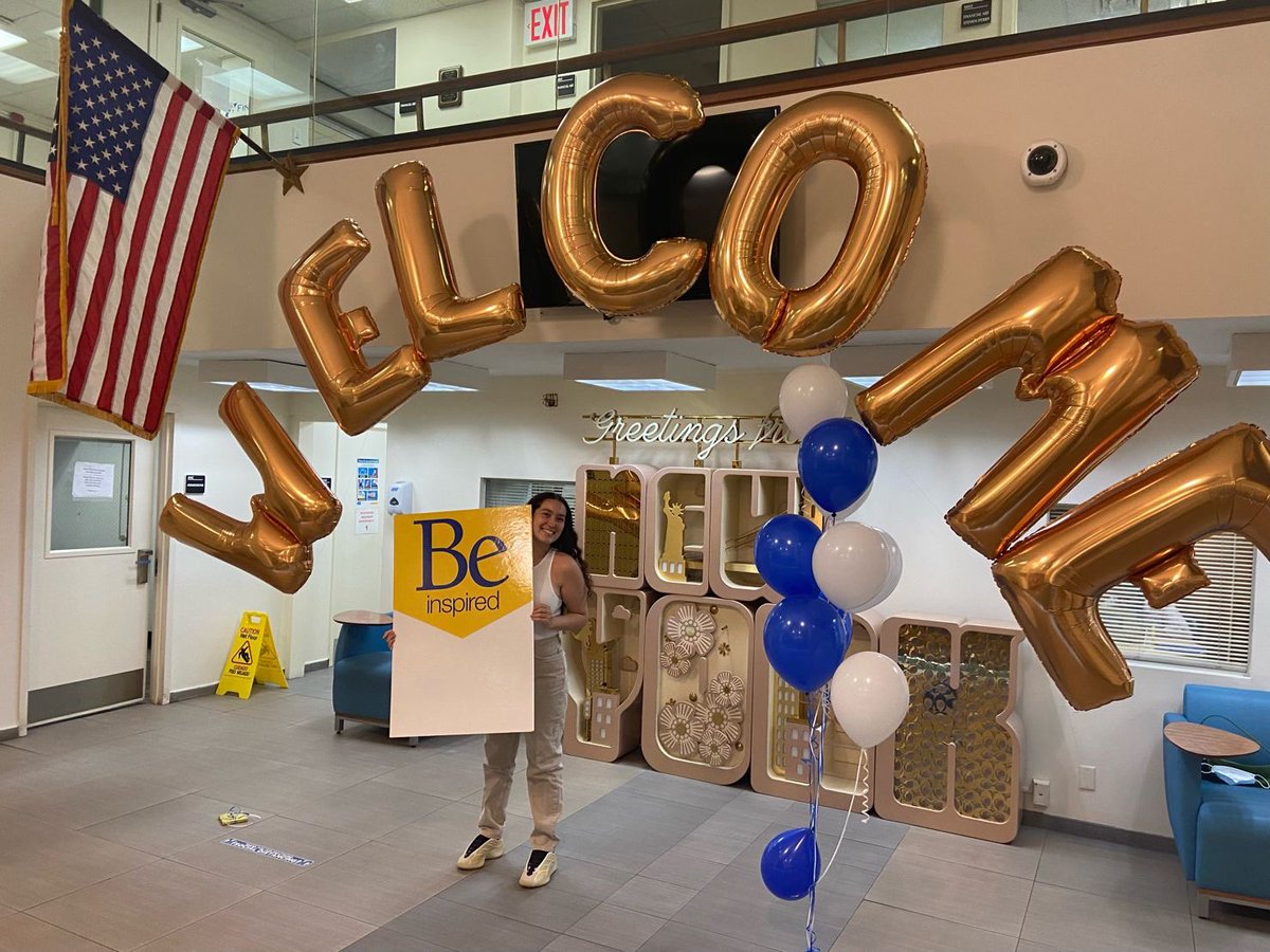 BerkeleyCollege's tweet photo. Some of our new students who will be calling #NYC βhomeβ this fall! π #WelcometoBerkeley https://t.co/WUmyL51st6