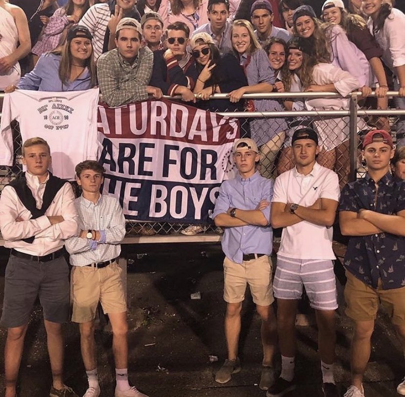BigWalnut1's tweet photo. Big win for the boys last night against st charles, 41-0. #goeagles #prepnight https://t.co/NH6l69DE1A
