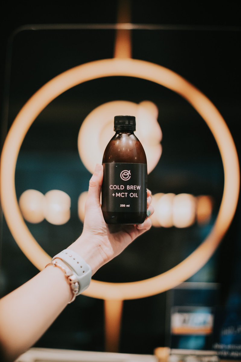 enfatiza y prolonga tu energía para un desempeño óptimo durante el entrenamiento con nuestro pre workout COLD BREW + MCT OIL ⚡️

ocmarket.mx