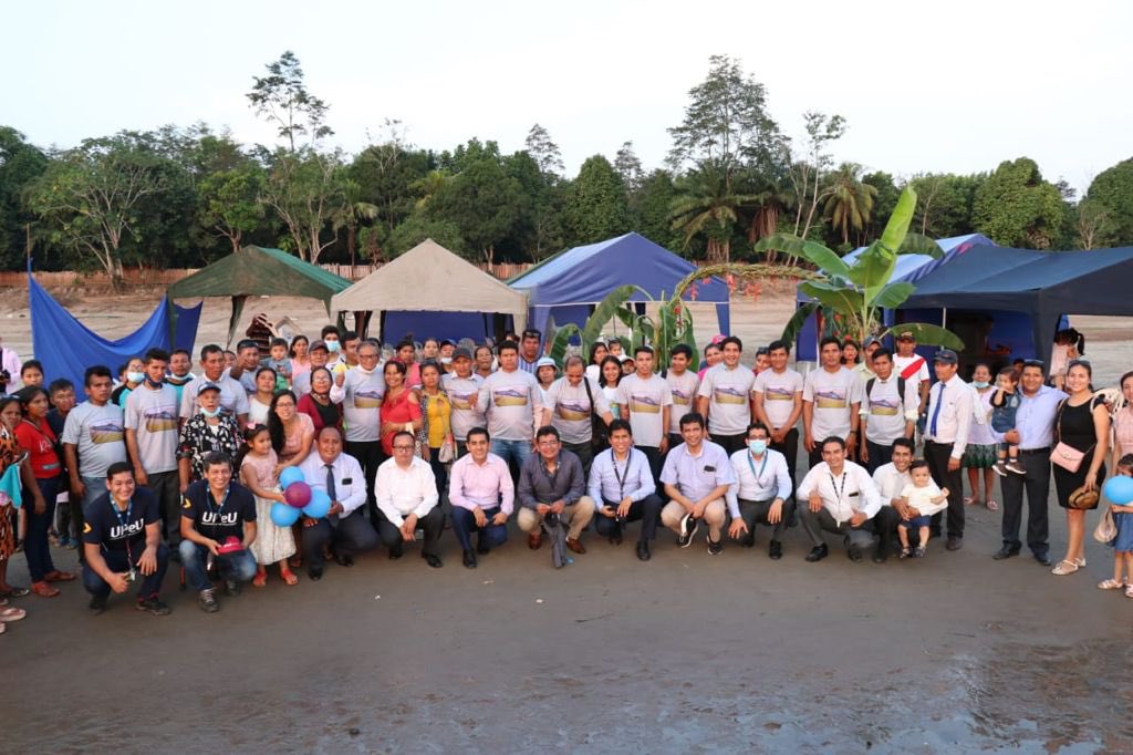 JcLivaque's tweet photo. Se inaugura la primera embarcación🛳️ misionera fluvial del Perú 🇵🇪 #MensajeroDeEsperanza en Yurimaguas #MNO  
🔸Un valioso esfuerzo de los líderes de la Iglesia Adventista a fin de llegar a las comunidades más alejadas que necesitan conocer la Esperanza en la Palabra de Dios 📖 https://t.co/rQIQBOnS1m