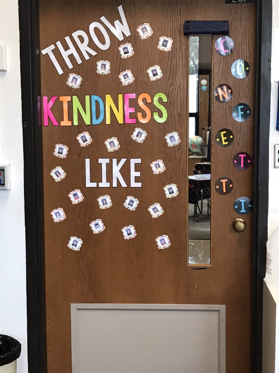 MrsKaplanGrade3's tweet photo. So happy to have students back in the classroom this fall. Looking forward to a great year! #engageD64 @RooseveltD64 https://t.co/7IGJAWriW1
