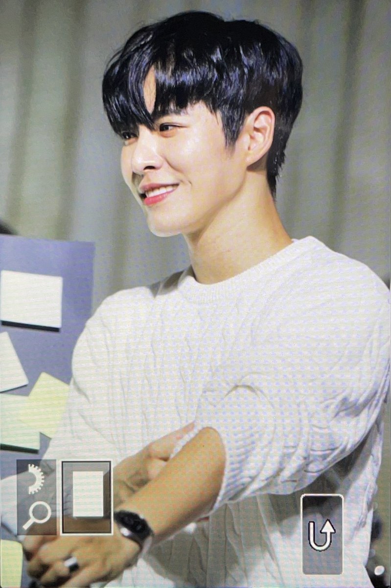 parkdoha_net's tweet photo. 210821 신촌 컴백콘 도하 프리뷰
😭💕
#박도하 #parkdoha #dearmyside
#신촌 https://t.co/mWzTOPjQmb