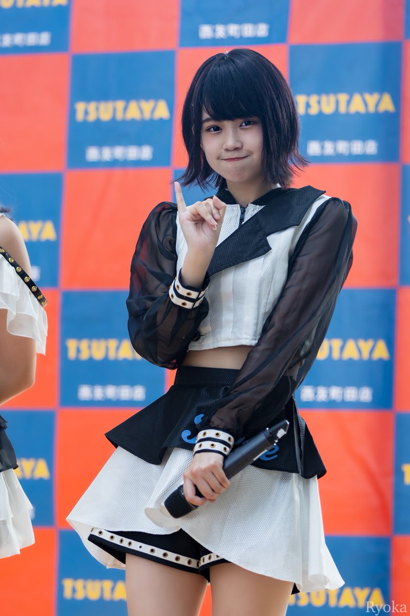 ryo_tm817's tweet photo. 2021.8.21
KissBee「君に夢中」発売記念イベント ミニライブ＆特典会
@町田ターミナルプラザ市民広場

#谷藤海咲 (@MT0922_official)
#KissBee
#君に夢中 https://t.co/tWOwQTylVb