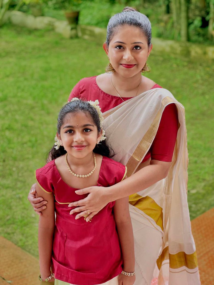 iamreshmajose's tweet photo. Onam 2021 #onam2021 #OnamAsamshakal #OnamSpecial #onamcelebration #OnamFestival #OnamVibes #keralasaree https://t.co/ZbwW7uEzCn