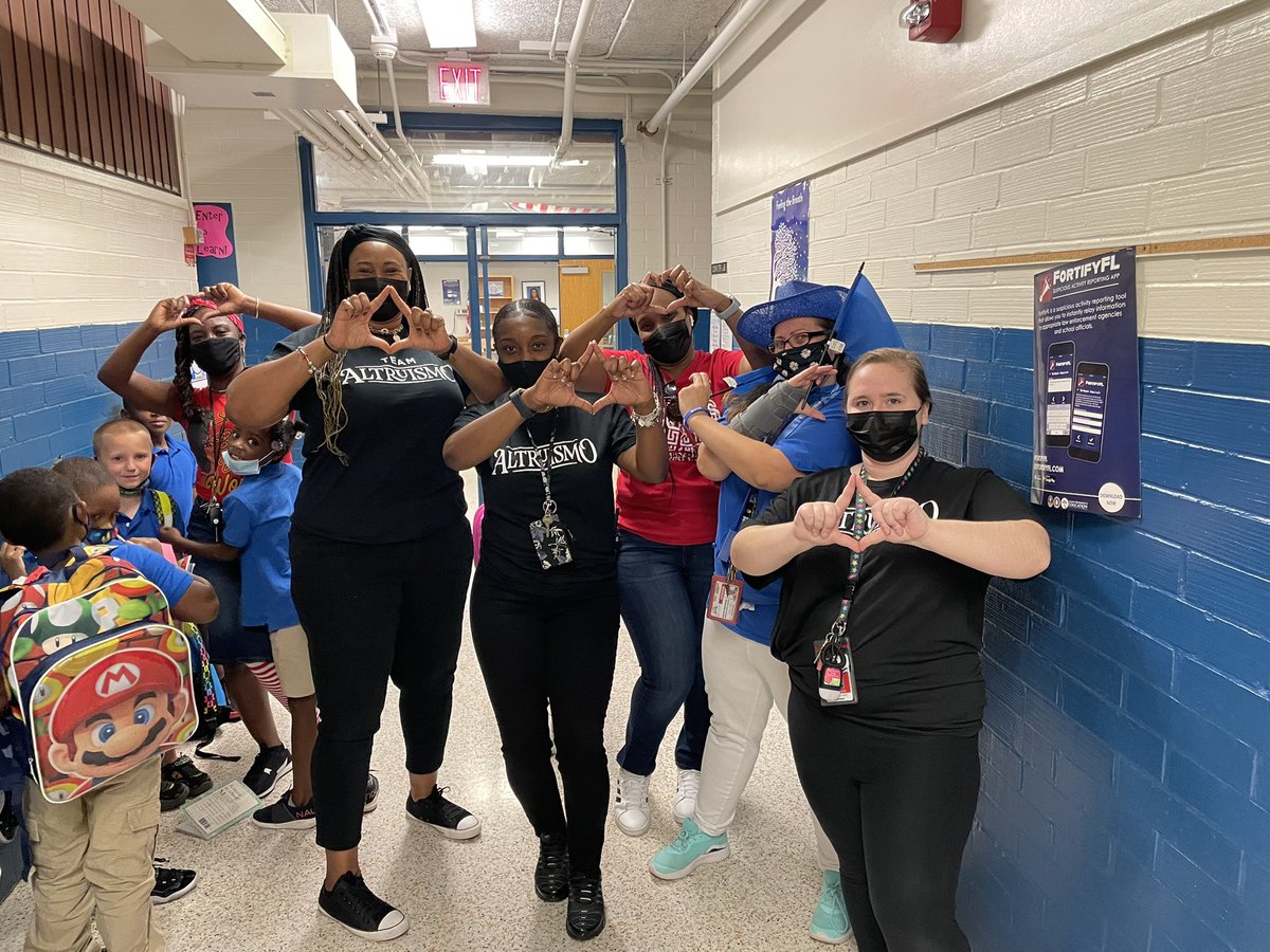 This week our teachers revealed the houses they chose and our scholars are excited more than ever to join a house! Culture, inclusion and support matters are NVE! More to come…@DrDianaGreene <a href="/JaxPEF/">Jacksonville Public Education Fund</a> <a href="/MarianneSimon16/">Marianne Simon</a> <a href="/focusedlens0330/">Jessica Sales</a>