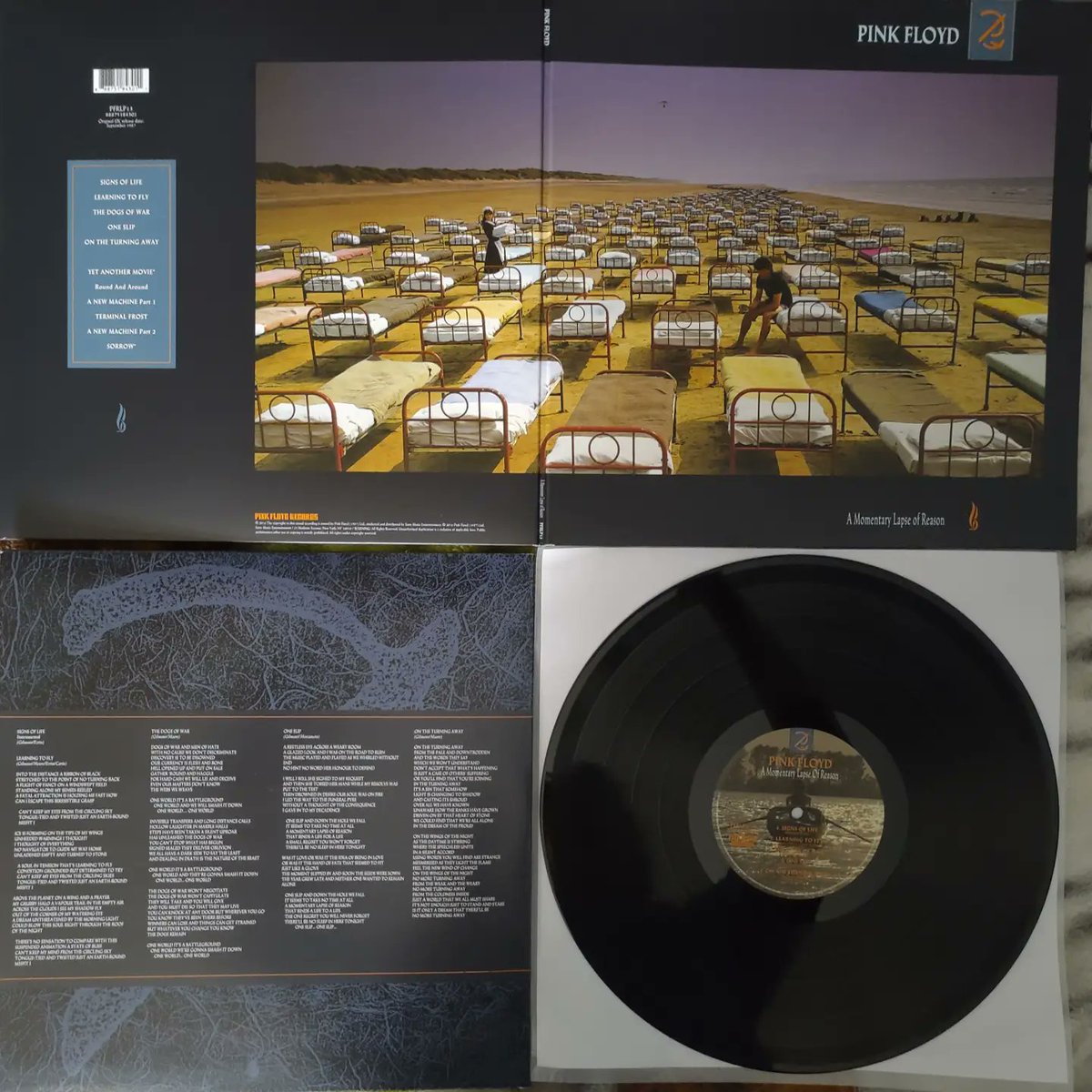 VinylAndrew's tweet photo. -A Momentary Lapse Of Reason by @pinkfloyd
-Cat. No. PFRLP13
-Made by Optimal Media GmbH
-Cut, mastered and remastered by Bernie Grundman
-Released in 2017 by Pink Floyd Records
#pinkfloyd #reissuedrecord #gatefoldalbum #berniegrundman #pinkfloydrecords #vinylnerd https://t.co/XNUZYJMTGY