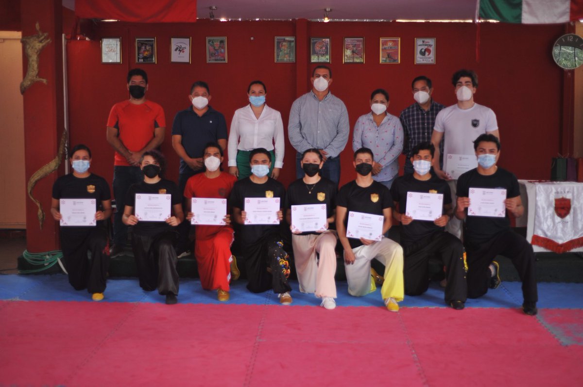Jaconagob's tweet photo. #Galería | Visitamos a nuestros amigos y amigas de la Escuela de Wushu Jacona a quienes reconocimos por su dedicación, entrega y pasión en su disciplina. Ellos han llevado en alto el nombre del municipio, el estado e incluso el país. ¡Enhorabuena! 👏🏻 https://t.co/MNaq2YoJt5