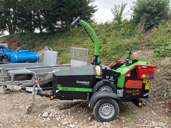 Feeling chipper?!
As an all round solutions provider, don't forget we have chippers available for hire.
Call Ricky, on 07712 110074, to book one of our chippers and #chipitwithduchy!