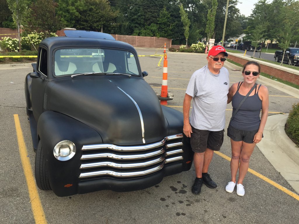 Classic cars parked in style only with ParkStash - the Official Parking App of Woodward Dream Cruise! 
#DreamCruise #parking #style