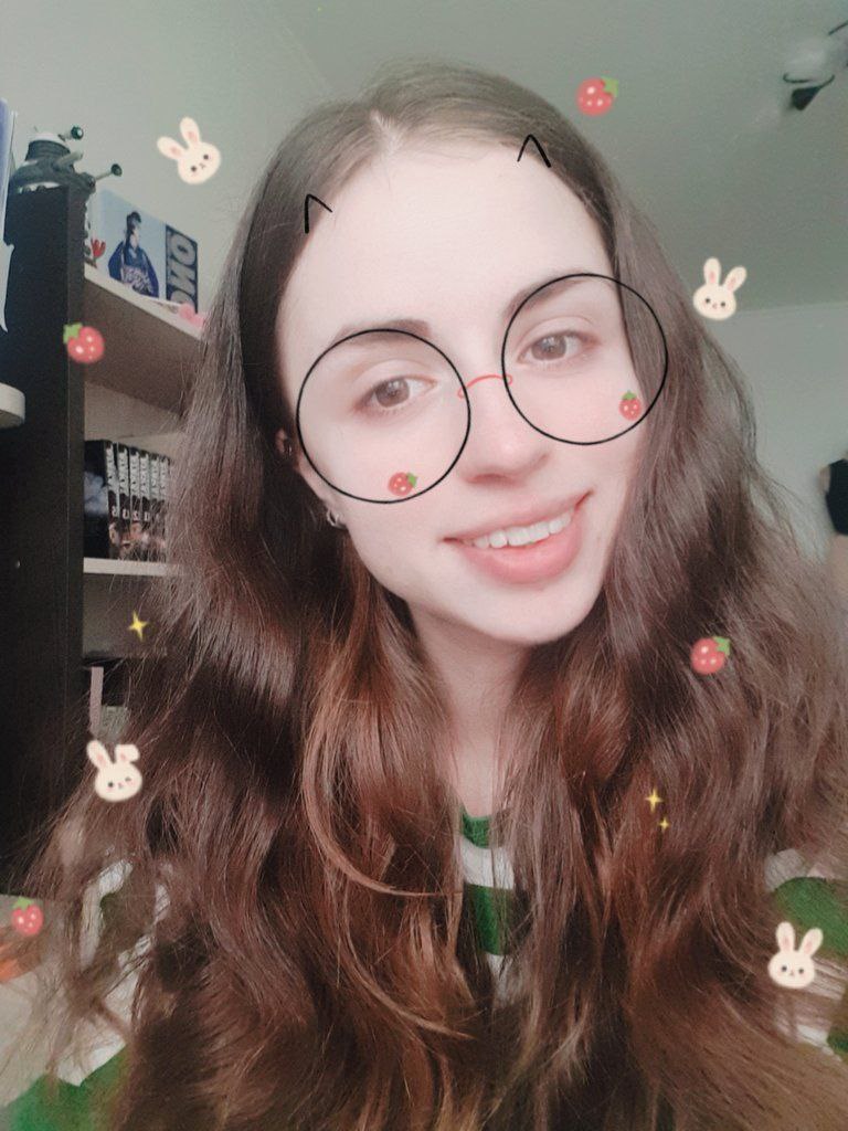 В этот чудесный вечер мы хотим только одного... 

Поздравить нашего чудесного лидера <a href="/XCIIILu/">fade away</a> с днём рождения! 🥳🥳🥳
Хотим пожелать тебе многочисленных удач, вдохновения и самых крутых люневильских крючков на свете☝🏼 Терпи нас, несуразных, и будь счастлива~ С днём рождения! ✨🍑