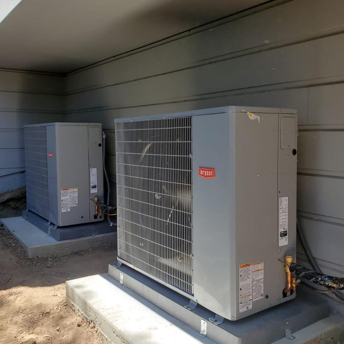 bayareaattic's tweet image. Heat pumps are working hard all over the Bay Area cooling homes during this hot summer. We have some tips for managing your heat pump to maximize cooling while minimizing your PG&amp;amp;E bill.
#wholehomecomfort #heatpumps #ACservicenearme #ElementHomeSolutions 
element-hvac.com/maximize-heat-…