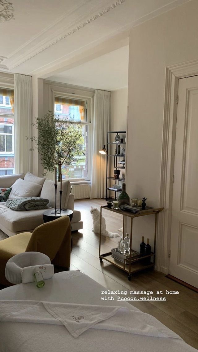 stargirlfiles's tweet photo. interior https://t.co/IGSocWZ5mB