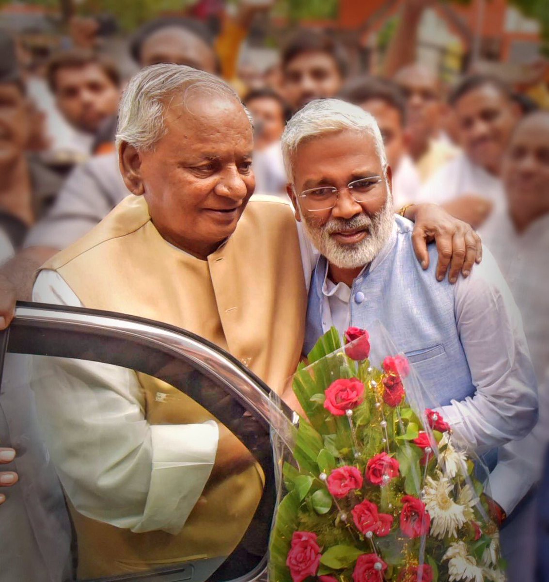 रामलला के सच्चे सेवक, पूर्व राज्यपाल एवं प्रदेश के पूर्व मुख्यमंत्री हमारे अभिवावक कल्याण सिंह जी 'बाबूजी' हमारे बीच नहीं रहे। उनका जाना एक युग के अंत होने जैसा है।

बाबू जी जैसा महान व्यक्तित्व का निधन, पार्टी ही नहीं अपितु पूरे राष्ट्र के लिए अपूरणीय क्षति है।