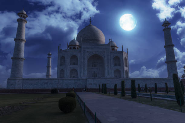 Guideindiatour's tweet photo. #TajMahal reopen for night viewing from today.
.
.
.
.
.
#taj #agra #monuments #DekhoApnaDesh #IncredibleIndia #india #COVID19 #uptourism #mygod #humanity #afghantaliban #letstravel #GuideIndiaTour #indiatravel #indiatour #vaccation #letsexplore #love #sevenwonders https://t.co/5T53mdyaNr