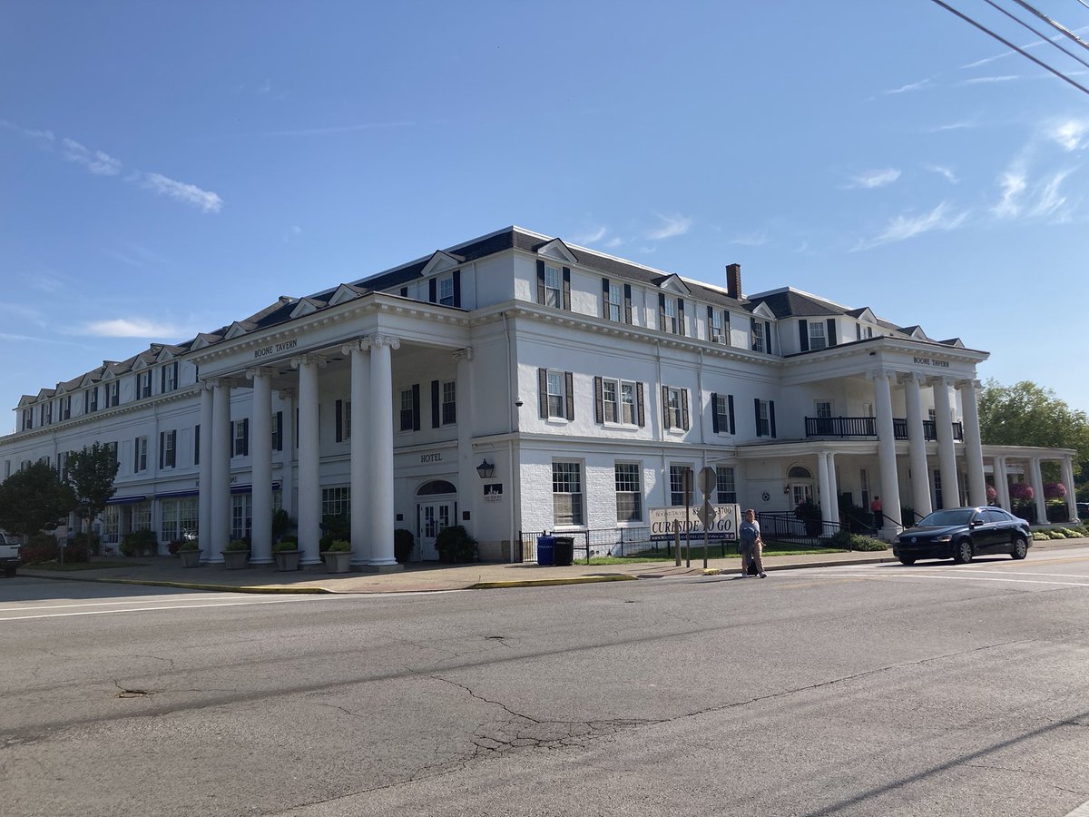 ScottGBickel's tweet photo. Berea is such a beautiful town/area. Perfect place for this meeting. @bereacollege @BooneTavernKY https://t.co/7nQet3IZQv