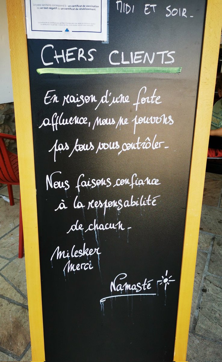 Zoltán @zoltanbxl.bsky.social tweet media