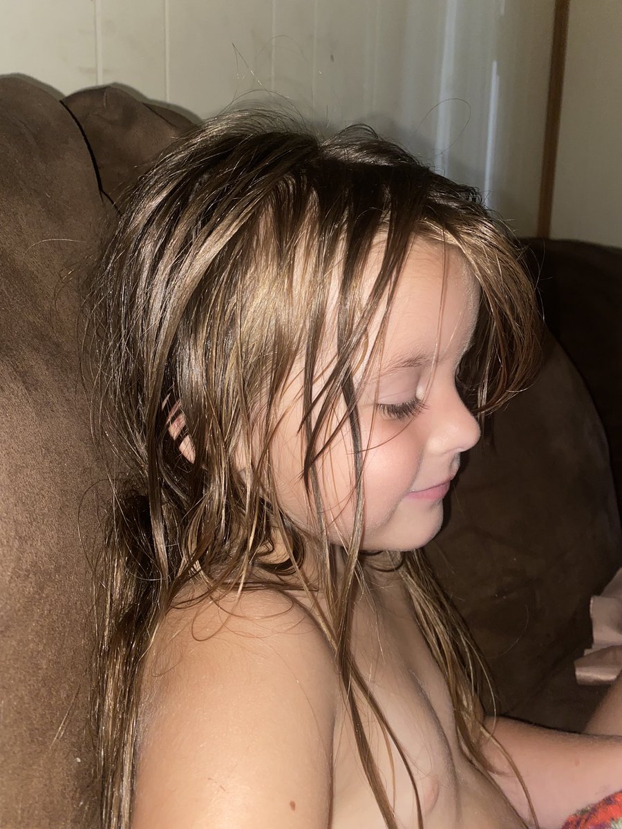 Mia: momma I used your SPECIAL HAIR STUFF look how shiny and soft my hair is now
Me: what is it? And where did you find it????
Mia: I found it in your bed drawer (my bed frame lol) 
MY 4 YEAR OLD SOAKED HER HAIR WITH MY LUBE, SHE FOUND LUBE IN MY BED AND PUT IT IN HER HAIR 🤦🏼‍♀️🥲