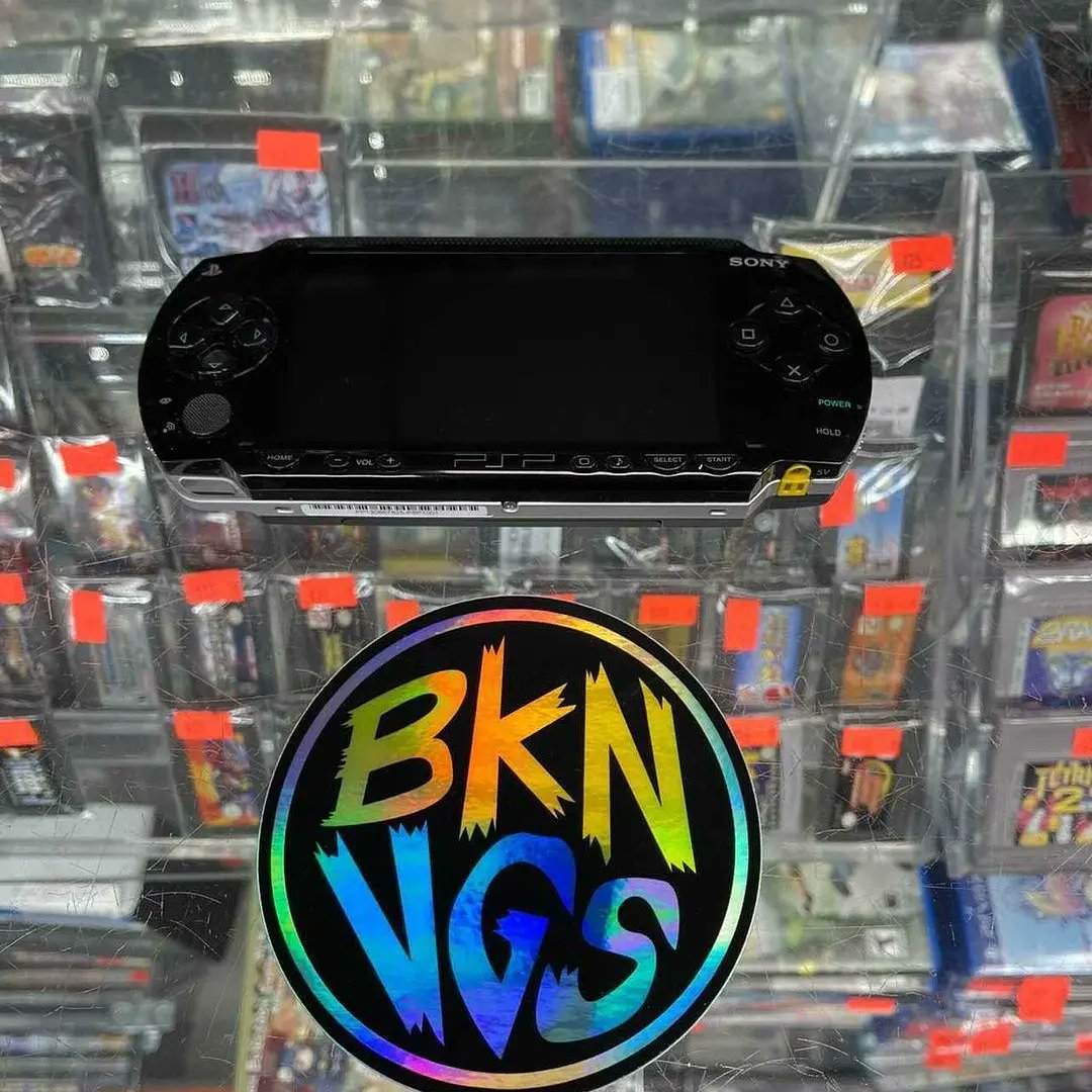 bklynvideogames's tweet photo. Small traded-in #n64 #funtasticwatermelonred #psvita #vita #psp1000 #psp #n64system #handhelds #retroshop #brooklynvideogames https://t.co/fsJWdtvP9m
