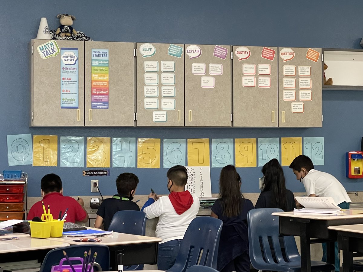 kmessocialmedia's tweet photo. 4th graders in Mrs. Miller’s class are mastering their multiplication facts and practicing daily! #kmesbearcubs #bestyearever #mastersofmultiplication https://t.co/vsvN3AJWGs