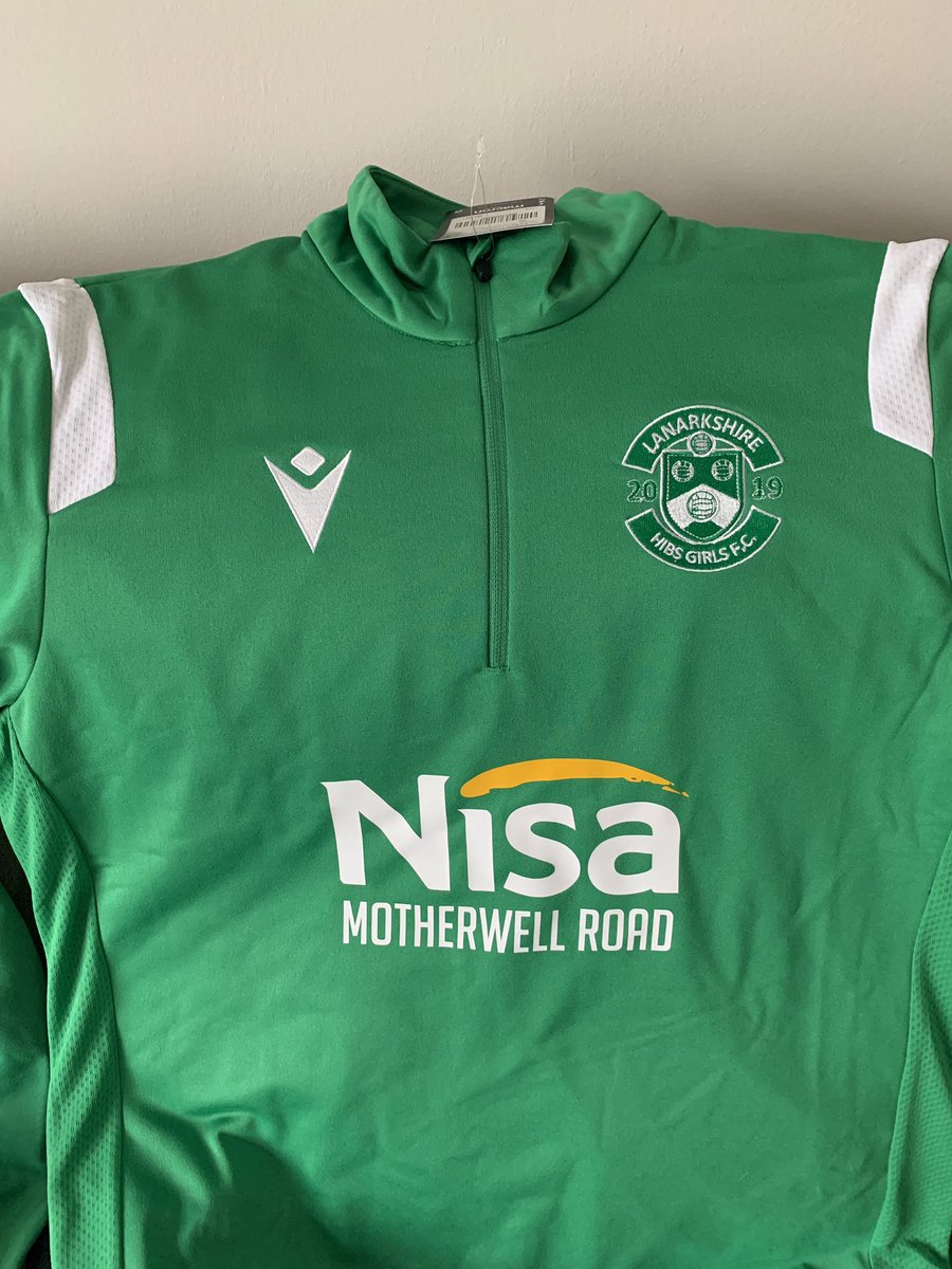 Thank you once again to <a href="/NisaLocally/">Nisa Local</a> (Bellshill) Motherwell Road who have once again sponsored the club to provide new training jumpers to all our teams.  Our U13’s today with their jumpers before their match.