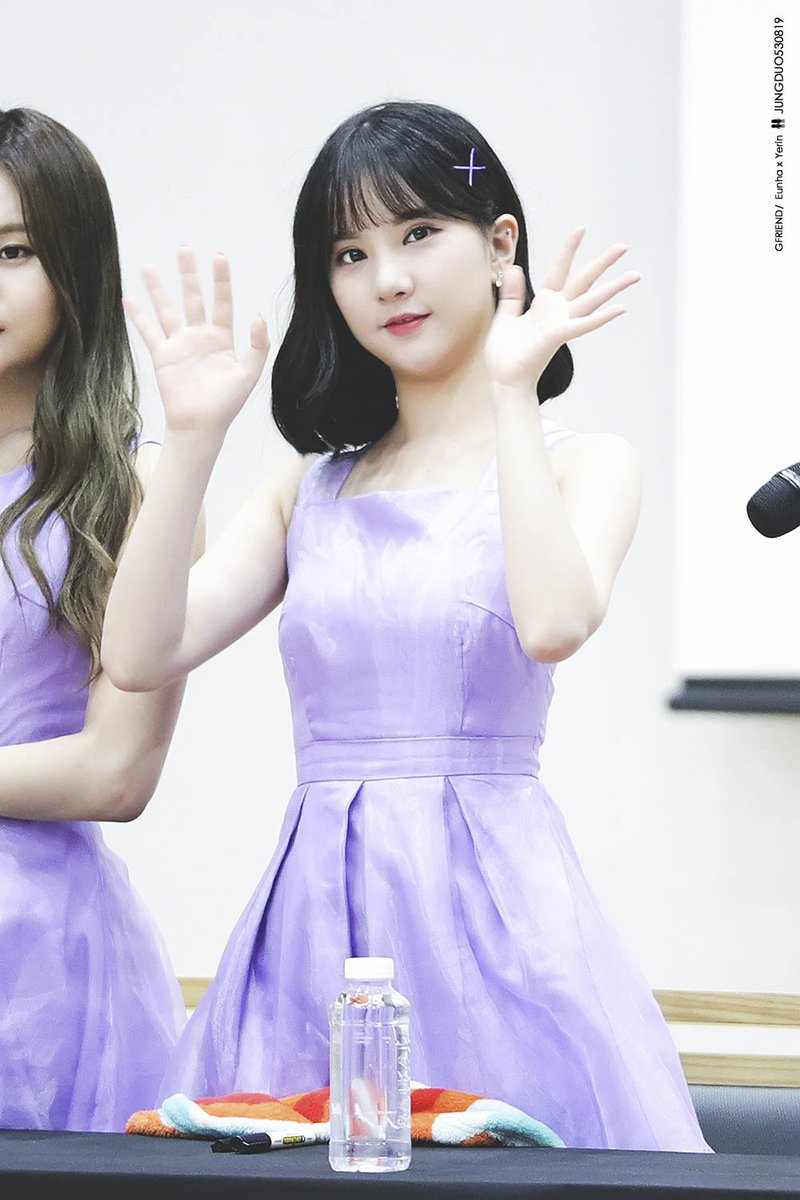 Today_eunha2's tweet photo. 170819 마포 팬싸인회 #여자친구 #은하 https://t.co/OPXbCKV8Z1